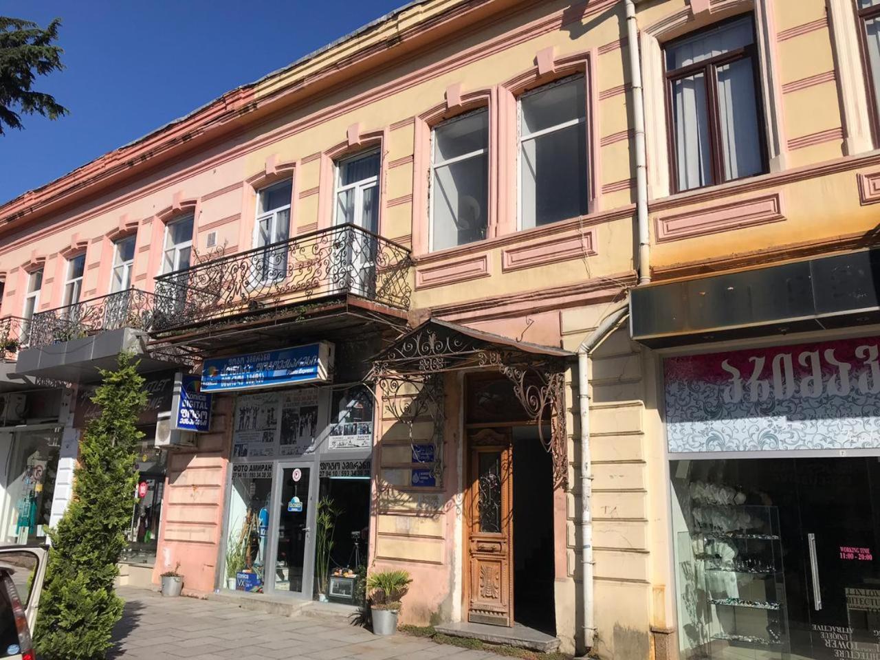 Апартаменты Old Batumi's Diamond Экстерьер фото
